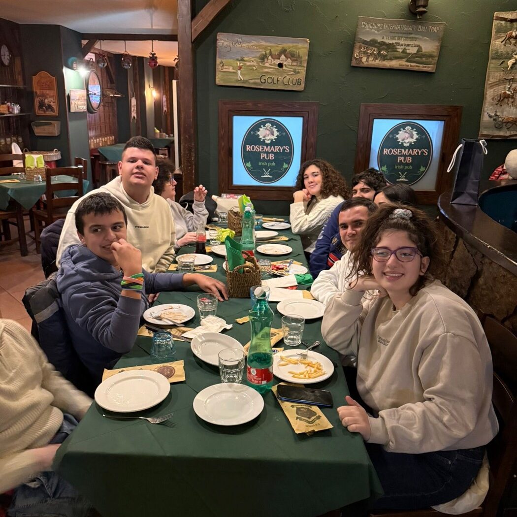 Cena di gruppo al pub
